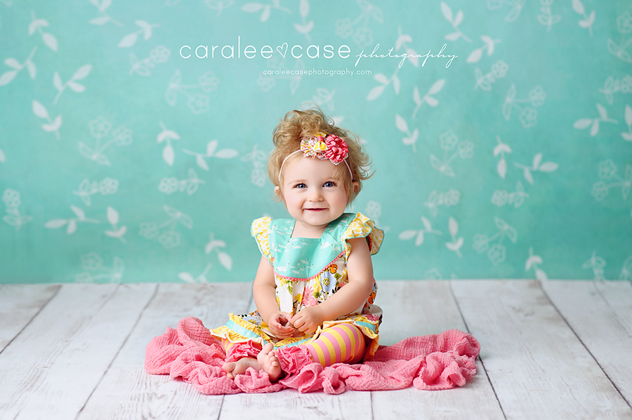 Pocatello, ID Baby Child Birthday Cake smash photographer ~ Caralee Case Photography